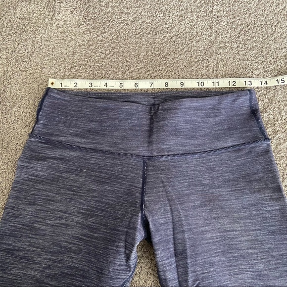 Lululemon Wunder Under Crop Leggings in Denim Deep Indigo - Picture 4 of 6